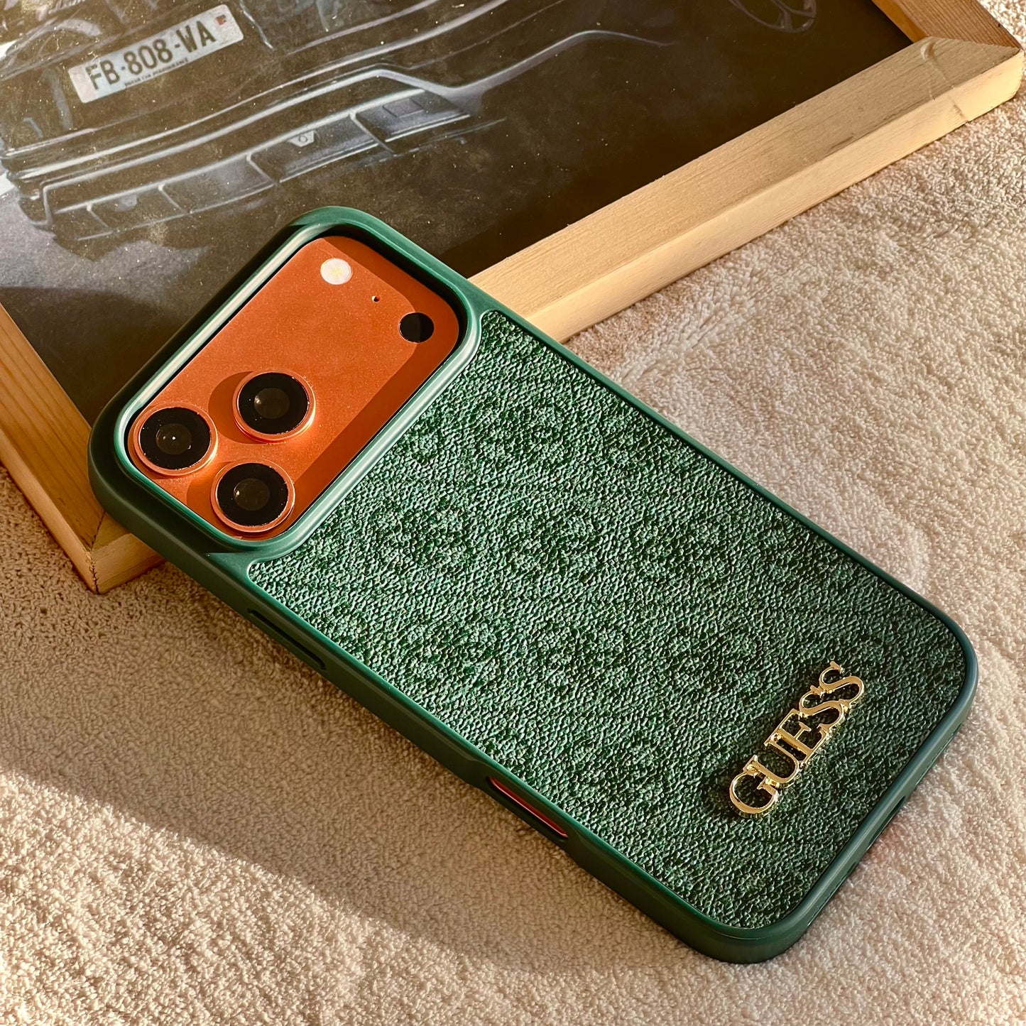 GUESS Iphone case